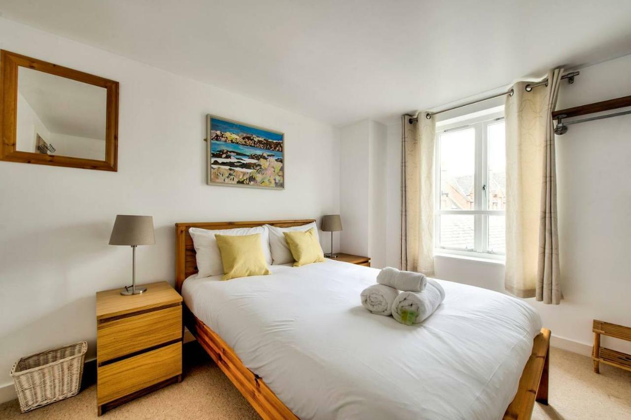Altido Ultra Stylish Calton Road Apt W/ Parking EDI Exterior photo
